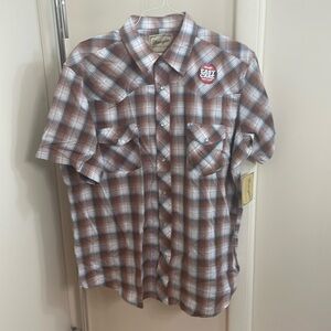 Wrangler Western Shirt BRAND NEW WITH TAGS
Size XL 
Brown Black Plaid
Pearl Snap